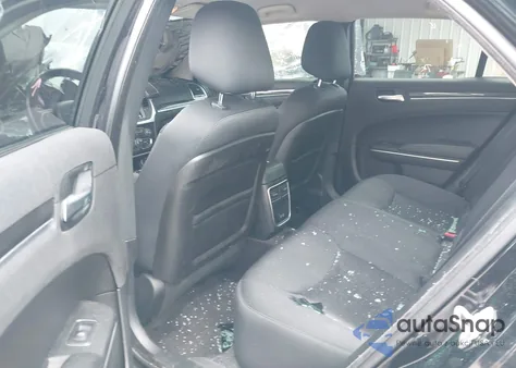 2018 Chrysler 300 Touring z USA, uszkodzony, nr VIN 2C3CCAAG9JH320442